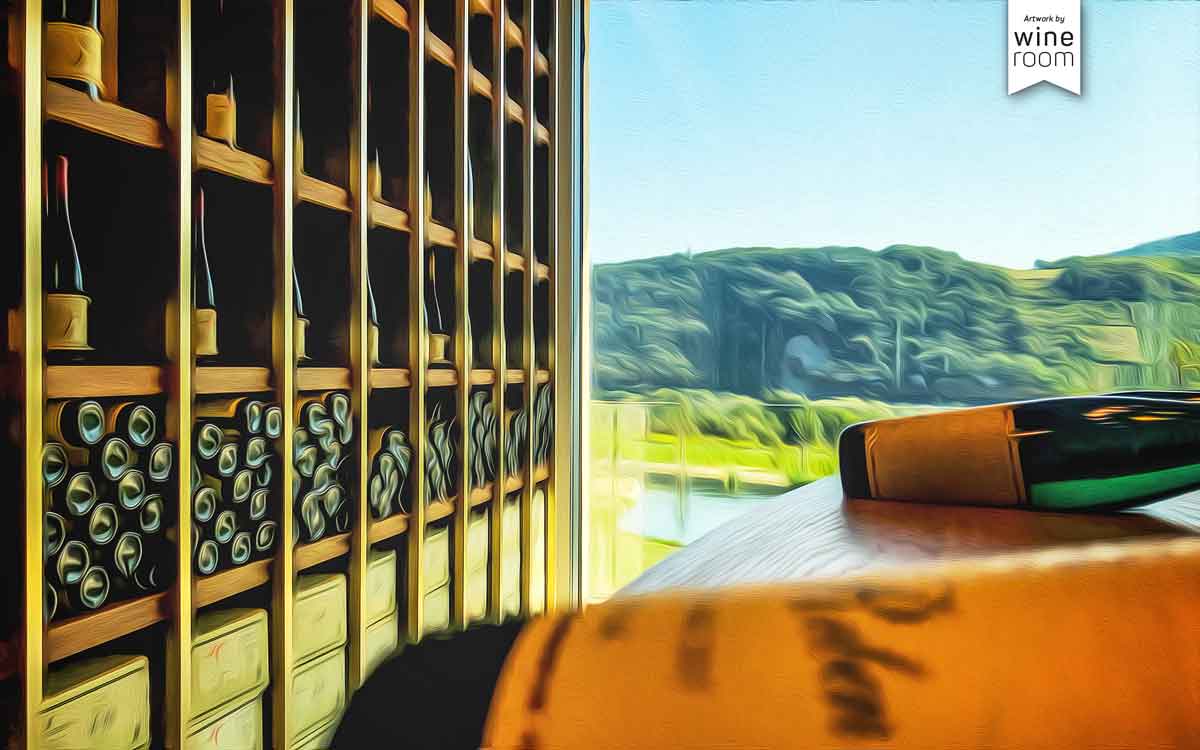 Vinothek van Volxem mit Blick auf Saar und Weinlagen